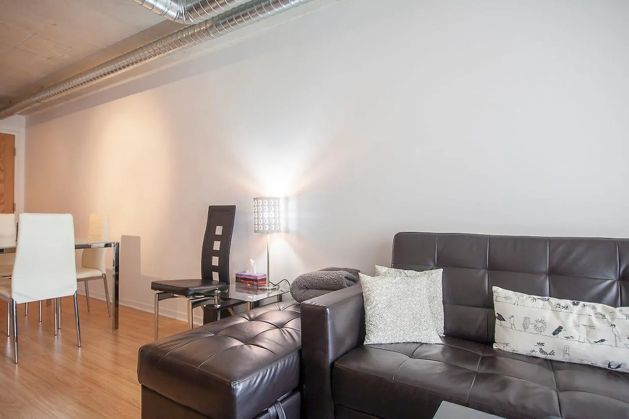 Apartment Lavish Suites - Two Bedroom Loft Canada