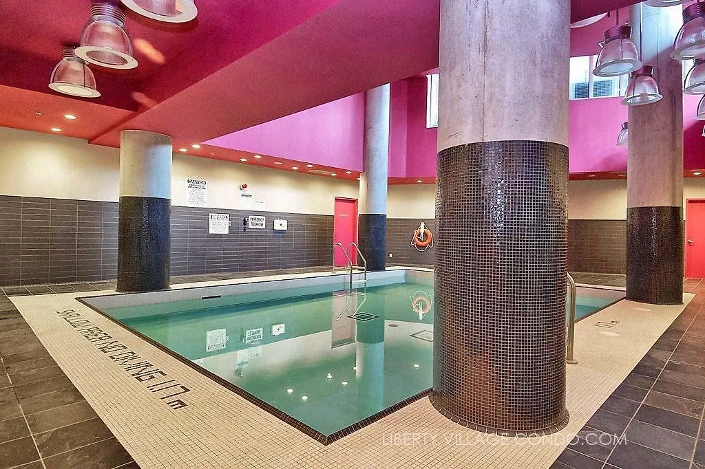 Lavish Suites - Two Bedroom Loft 0*, Toronto
